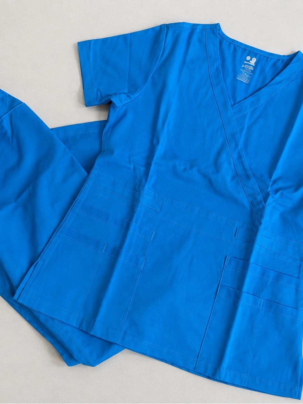 Women’s Dagacci XS Scrub Set